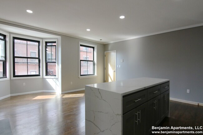 Foto del edificio - 153 W Brookline St