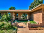 Primary Photo - 6717 S Harvey Pl