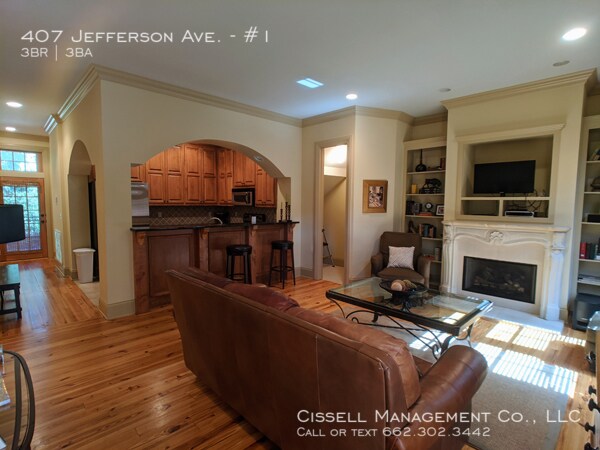 Building Photo - 407 Jefferson Ave #1