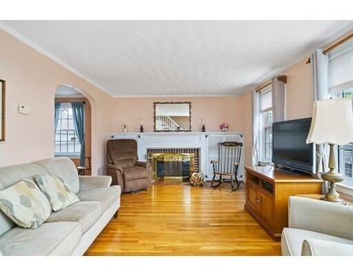 Building Photo - 31 Beech St