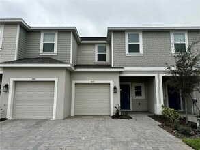 Building Photo - 3037 Canary Ave