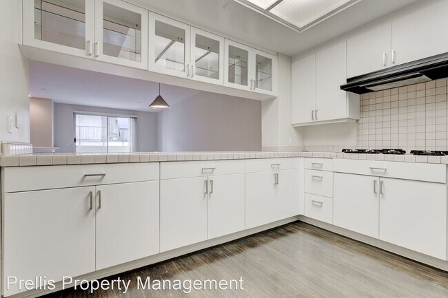 Foto del edificio - 2 br, 2 bath House - 4326 Babcock Avenue U...