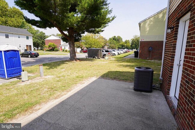 Foto del edificio - 734 Hemlock St