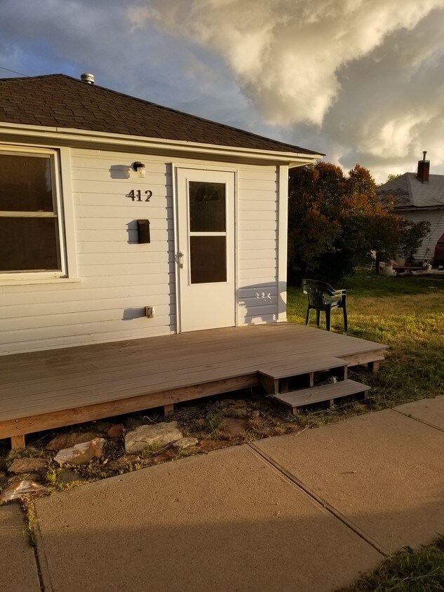 412 E Flint St, Laramie, WY 82072 Apartments in Laramie, WY