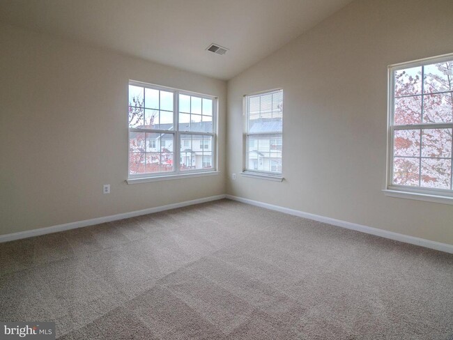 Building Photo - 15518 Kennett Square Way