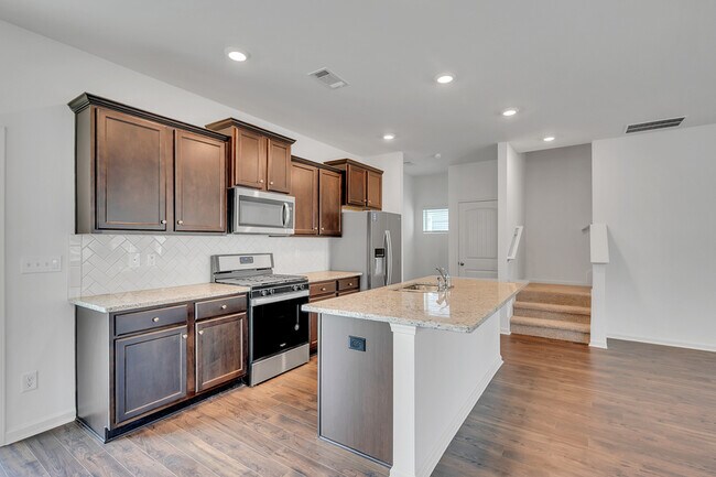 Building Photo - 3272 Meriwether Dr