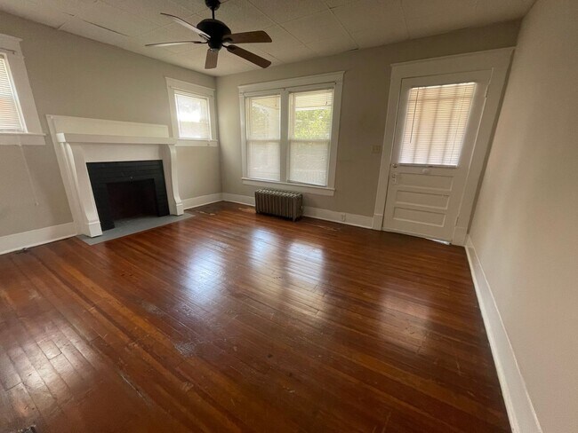 Foto del edificio - 612 Guilford Ave