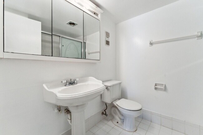 Foto del edificio - 250 NW 67th St