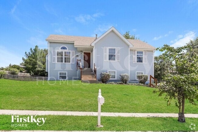Building Photo - 11623 N Windsor Ave