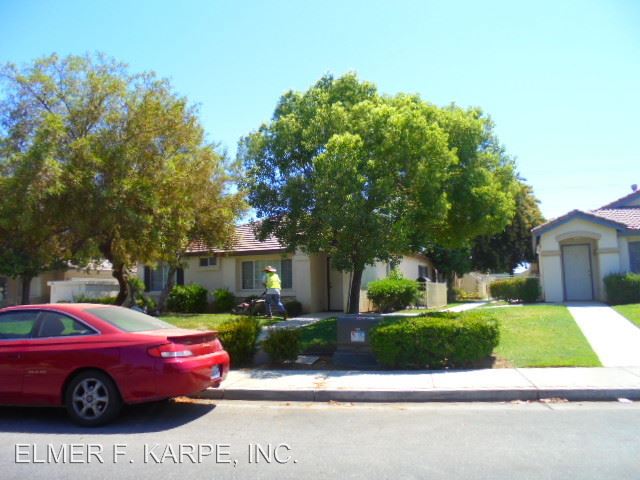 Building Photo - 4416 Pebble Creek Dr