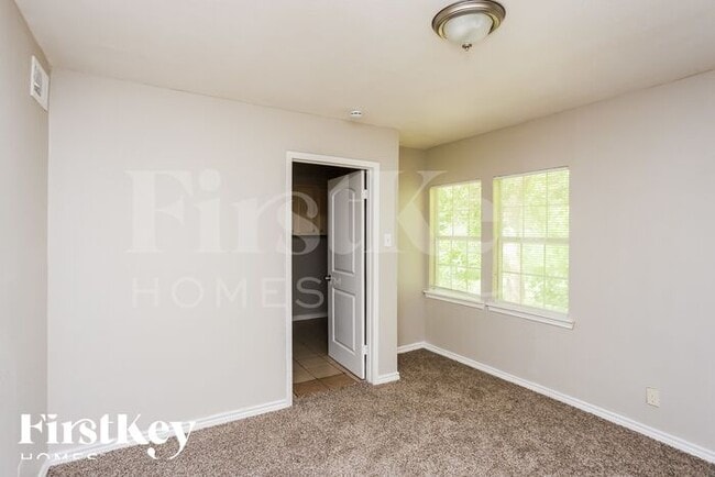 Building Photo - 4123 Vanette Ln