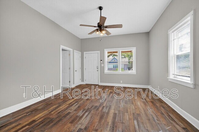 Foto del edificio - 234 N Addison St