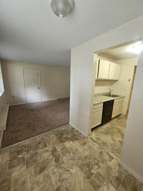 Building Photo - 4103 Pine Hollow Dr