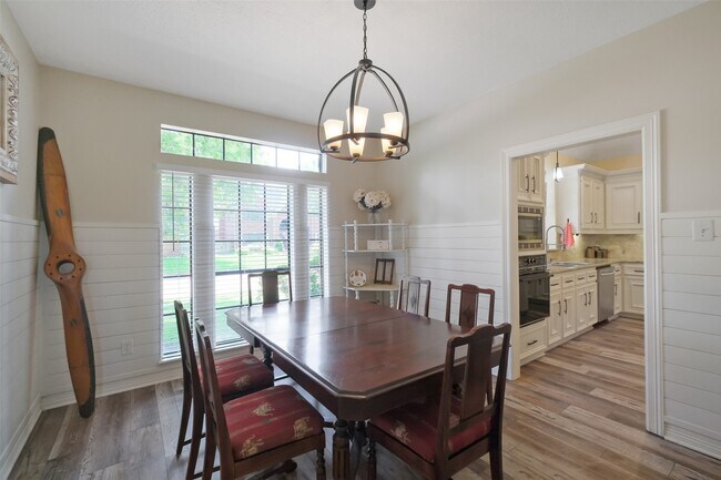 Building Photo - 1114 Plantation Dr