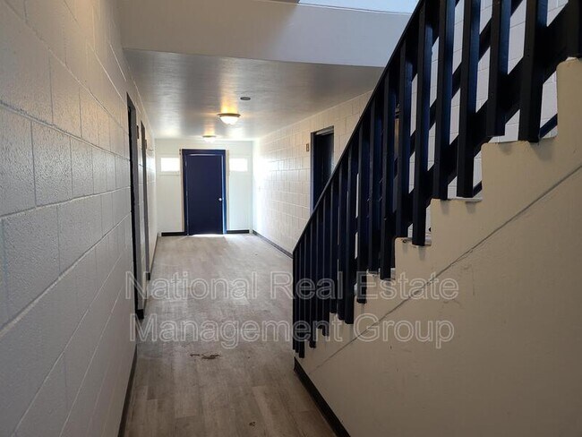 Foto del edificio - 6379 Arnold Dr