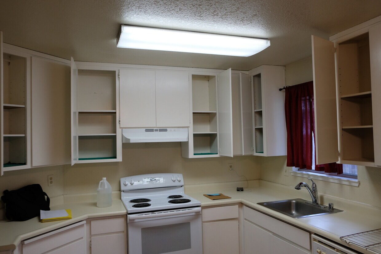 Cocina - 118 W Beverly Pl