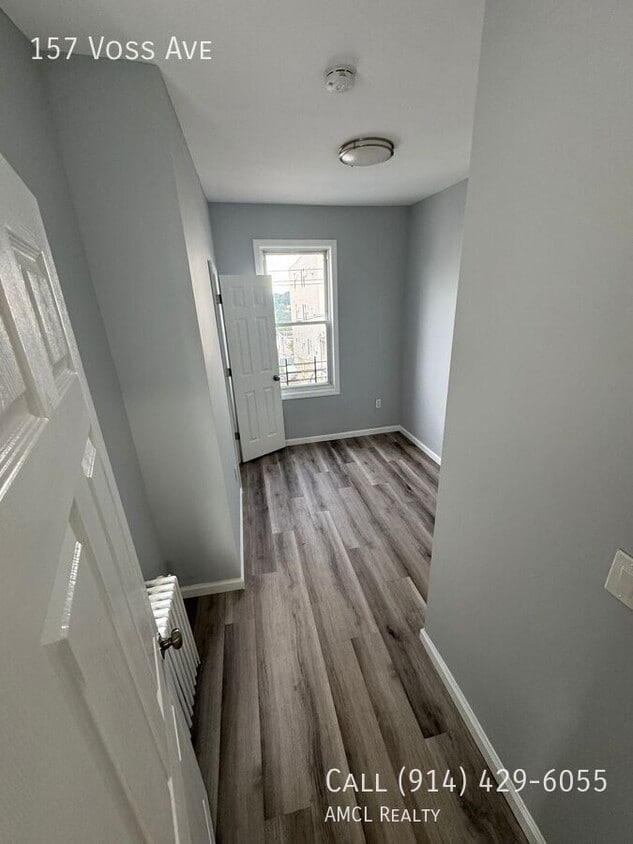Photo - 157 Voss Ave-