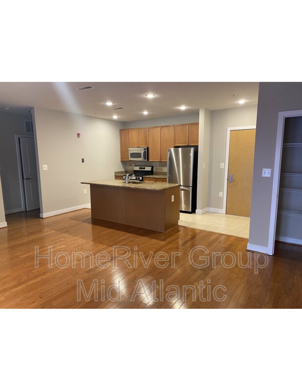 Foto del edificio - 181 E Reed Ave