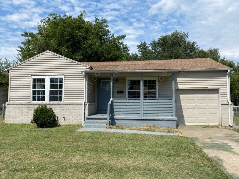 Primary Photo - 511 E Latimer Ct