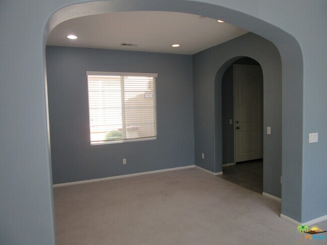 Foto del edificio - 517 Via De La Paz