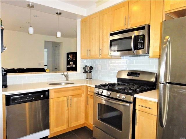Primary Photo - 51-42 30th Ave