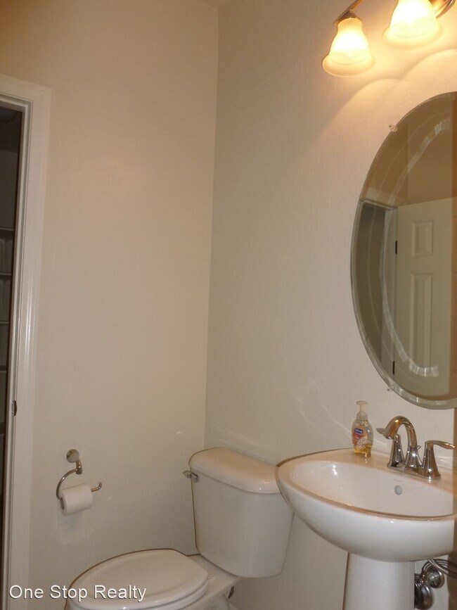 Building Photo - 4 br, 3 bath House - 11 Crooked Putter Dr.