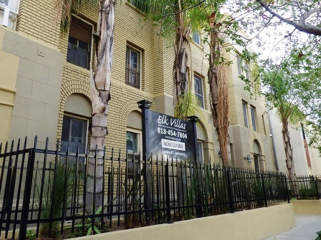 Building Photo - 520 E Elk Ave