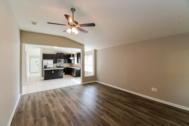 Foto del edificio - 1403 Creek Point Blvd