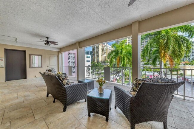 Foto del edificio - 37 Sunset Dr