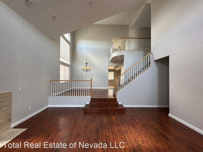 Foto del edificio - 5 br, 3.5 bath House - 470 Mission Springs St