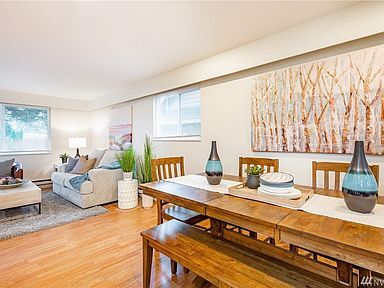 Foto del edificio - Single Family Home at 8299 Fawn Cres , Blaine