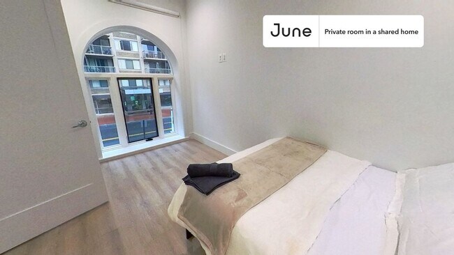 Foto del edificio - Room in Shared 4 bed/2 bath home