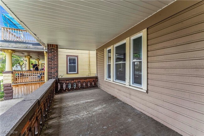 Building Photo - 3122 W 30th St