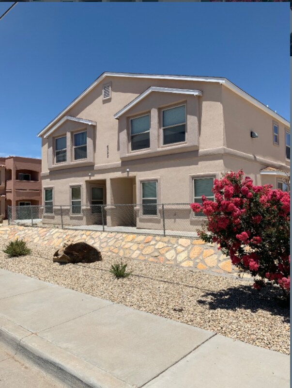 Primary Photo - 6345 Reynolds Dr