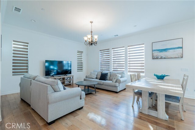 Building Photo - 167 Newall