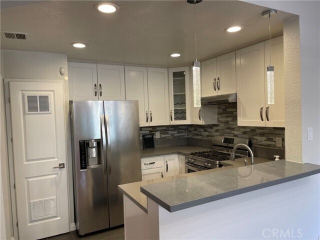 Foto del edificio - 29 Willowcrest Ln