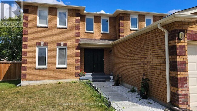 Building Photo - 93 Yorkland St