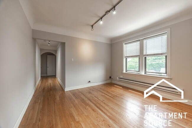 Foto del edificio - 2321 N Rockwell St