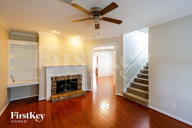 Foto del edificio - 140 Warwick Cir