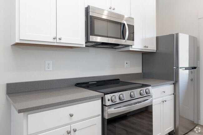 2 habitaciones, 2 baños - 1023 pies cuadrados - Detalle de la cocina - Idaho Falls Canyon Land