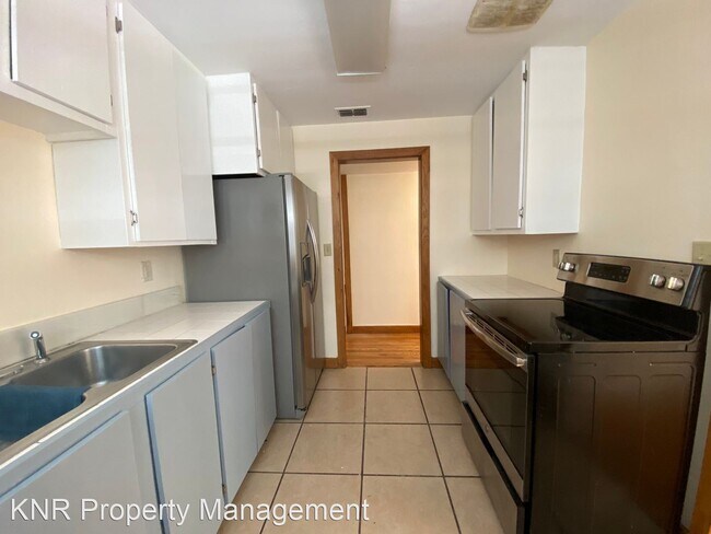 Foto del edificio - 4 br, 2 bath House - 1115 NE 5th Ave