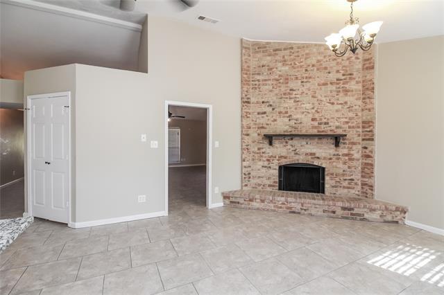 Building Photo - 8414 Kensington Dr