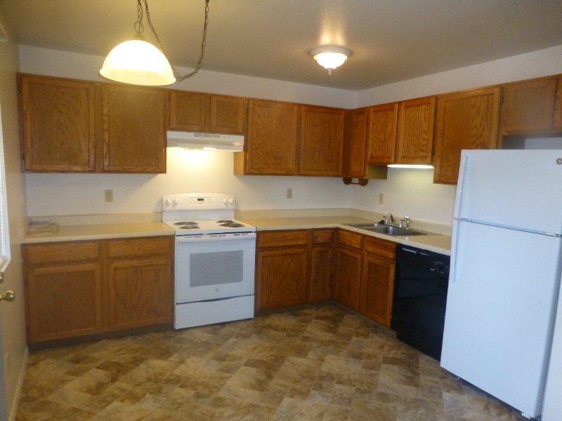 2911 Concord St Unit D, Colorado Springs, CO 80907 Room for Rent in