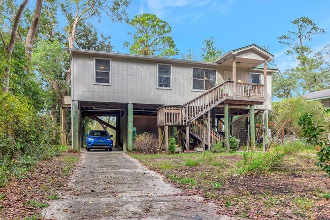 Building Photo - 5985 N Airport Rd