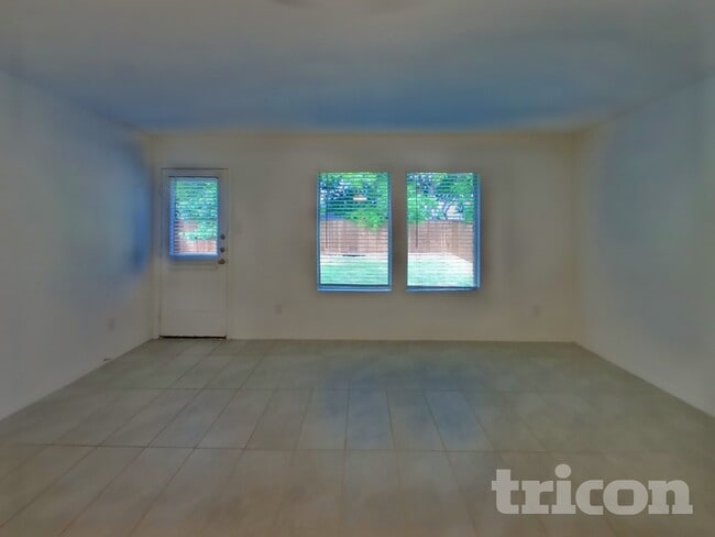Building Photo - 1516 Clairborne Ct