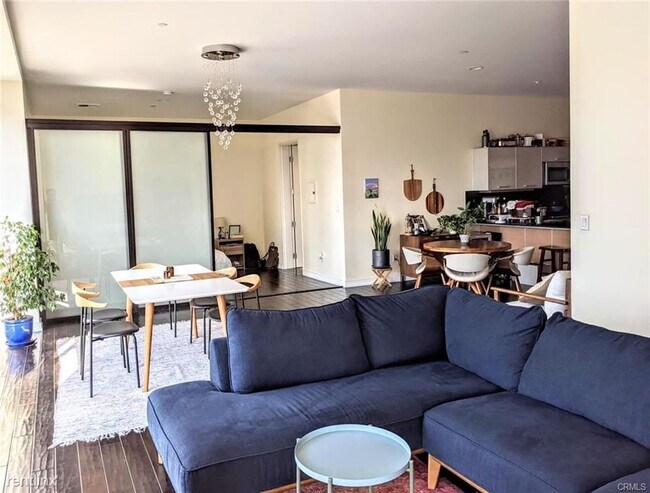 Foto del edificio - 2 br, 2 bath Condo - 801 S Grand Ave Apt 1902