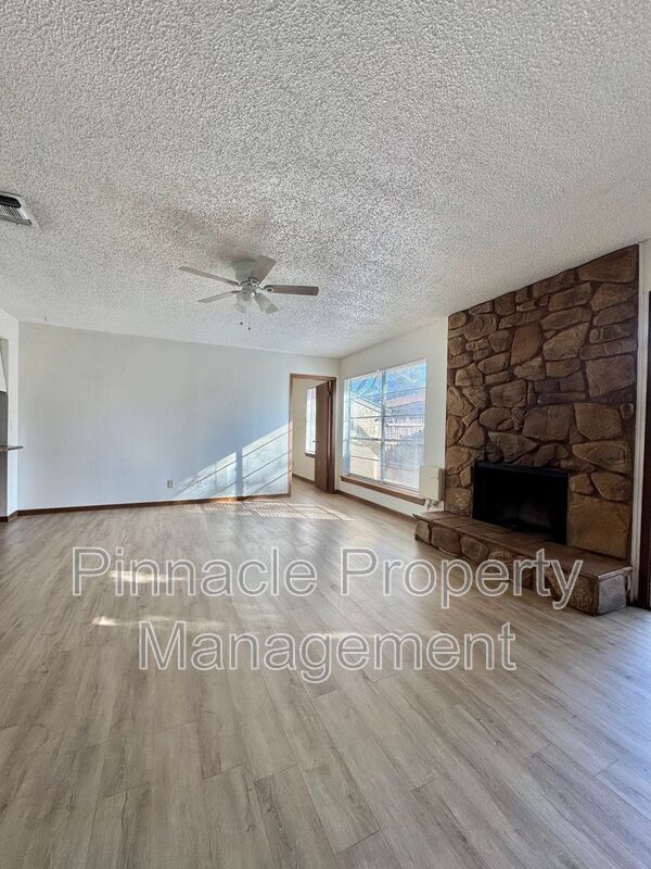 Foto del edificio - 3814 Wild Rye Trail