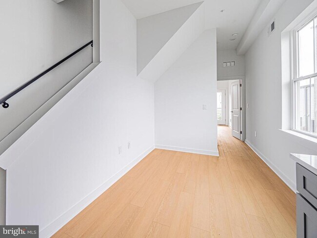 Foto del edificio - 2403-2407 W Thompson St
