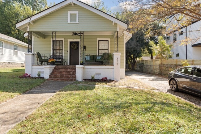 Building Photo - 335 S Torrence St