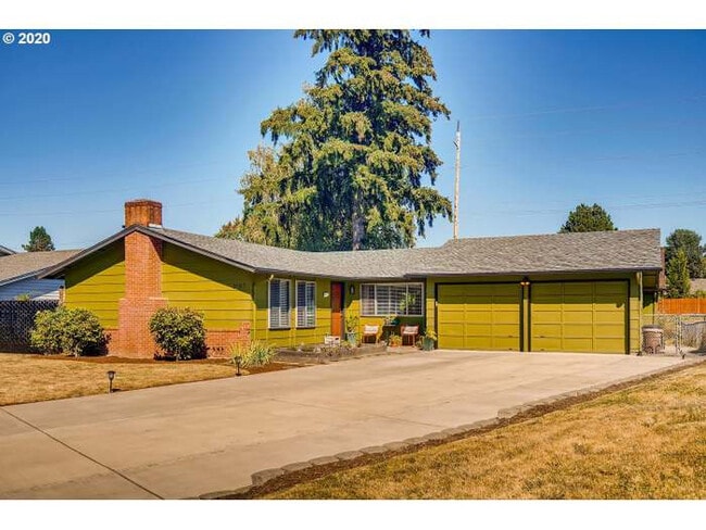 Foto del edificio - 3107 NW Lakeridge Dr